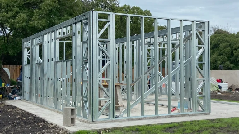 Vivienda unifamiliar en steel frame en Barrio Los Lobos, Mar del Plata — obra Lobos 1 de Kualdry (3)